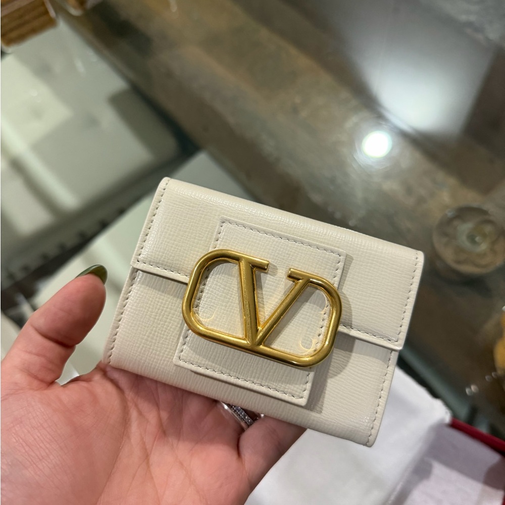 Valentino signature card wallet